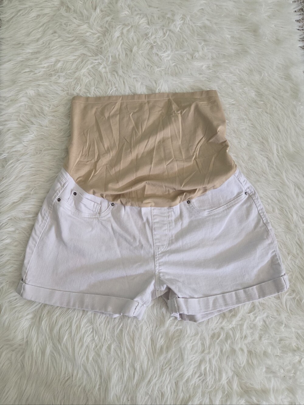 Signature Levi Strauss Gold Maternity Shortie Shorts Off White